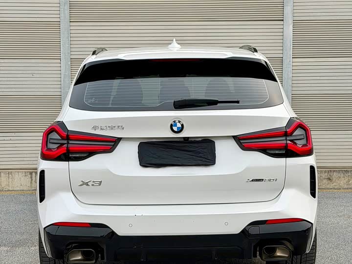 BMW X3 xDrive30i Leading M Night Package Facelift