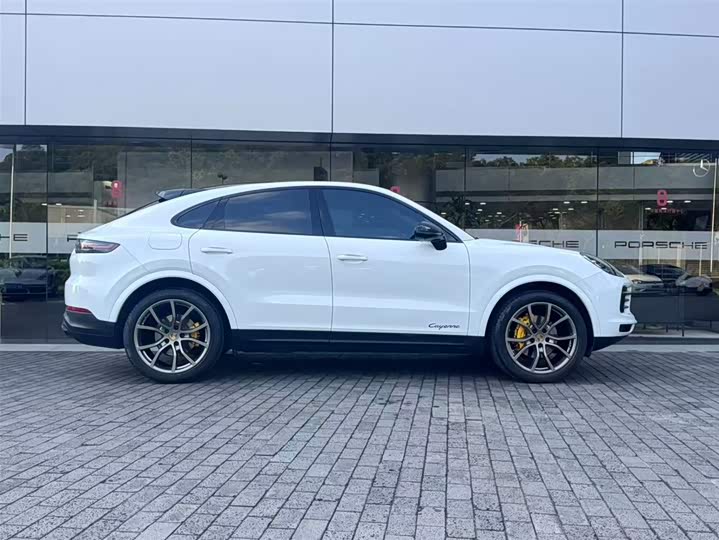 Porsche Cayenne Coupé