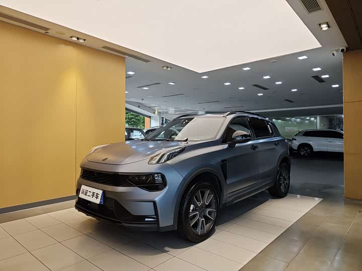Lynk & Co 01