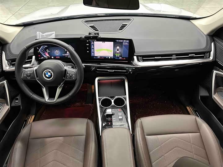 BMW X1 2024 s Drive20Li X дизайн-пакет
