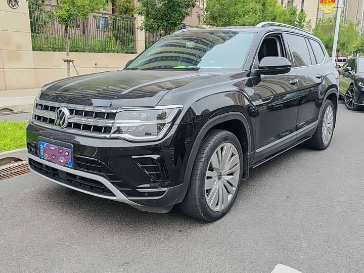 Volkswagen Talagon 530 V6