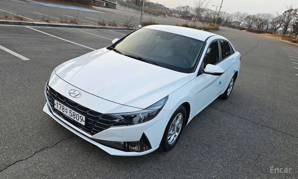 Hyundai AVANTE 2021