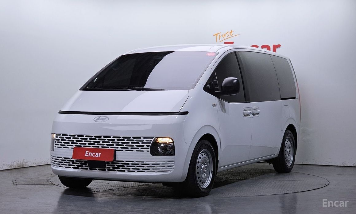 Hyundai Staria 2025