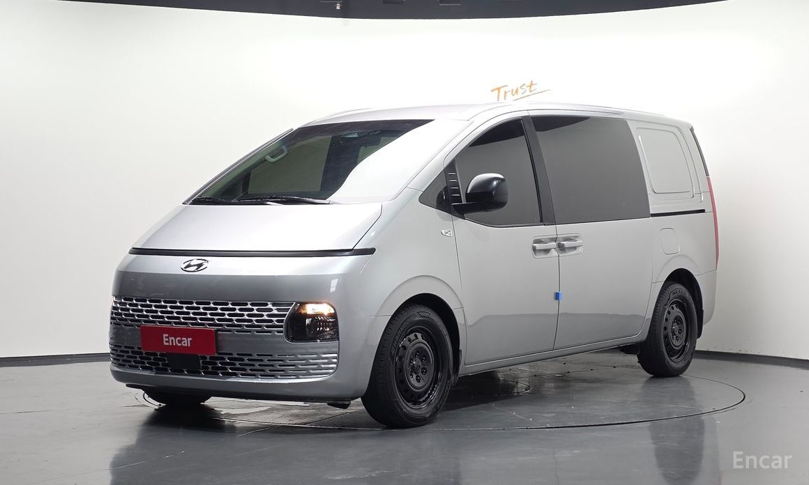 Hyundai Staria 2022