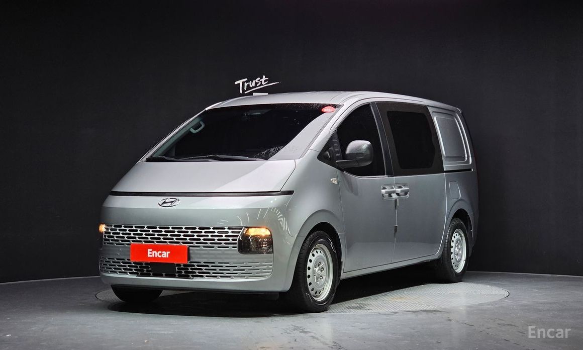 Hyundai Staria 2022
