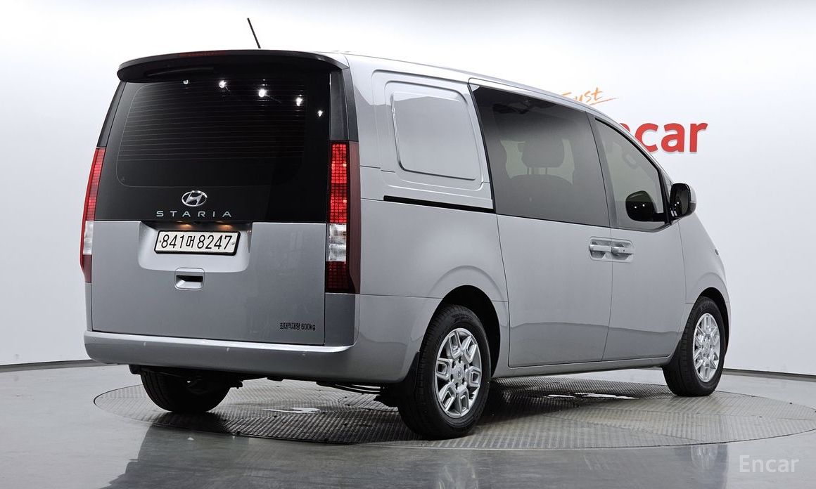 Hyundai Staria 2022