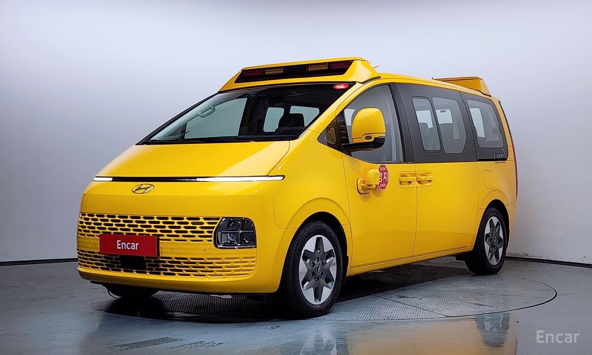Hyundai Staria 2025