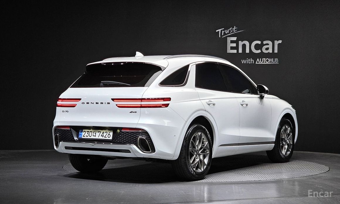 Genesis GV70 2023