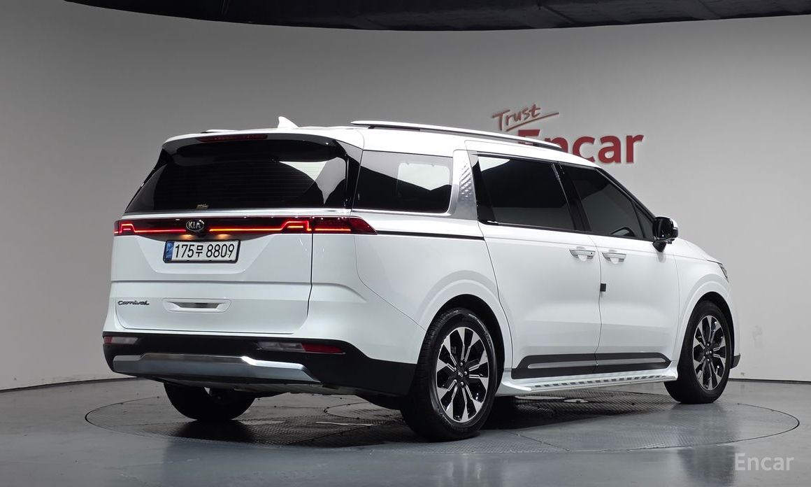 Kia Canival 2021