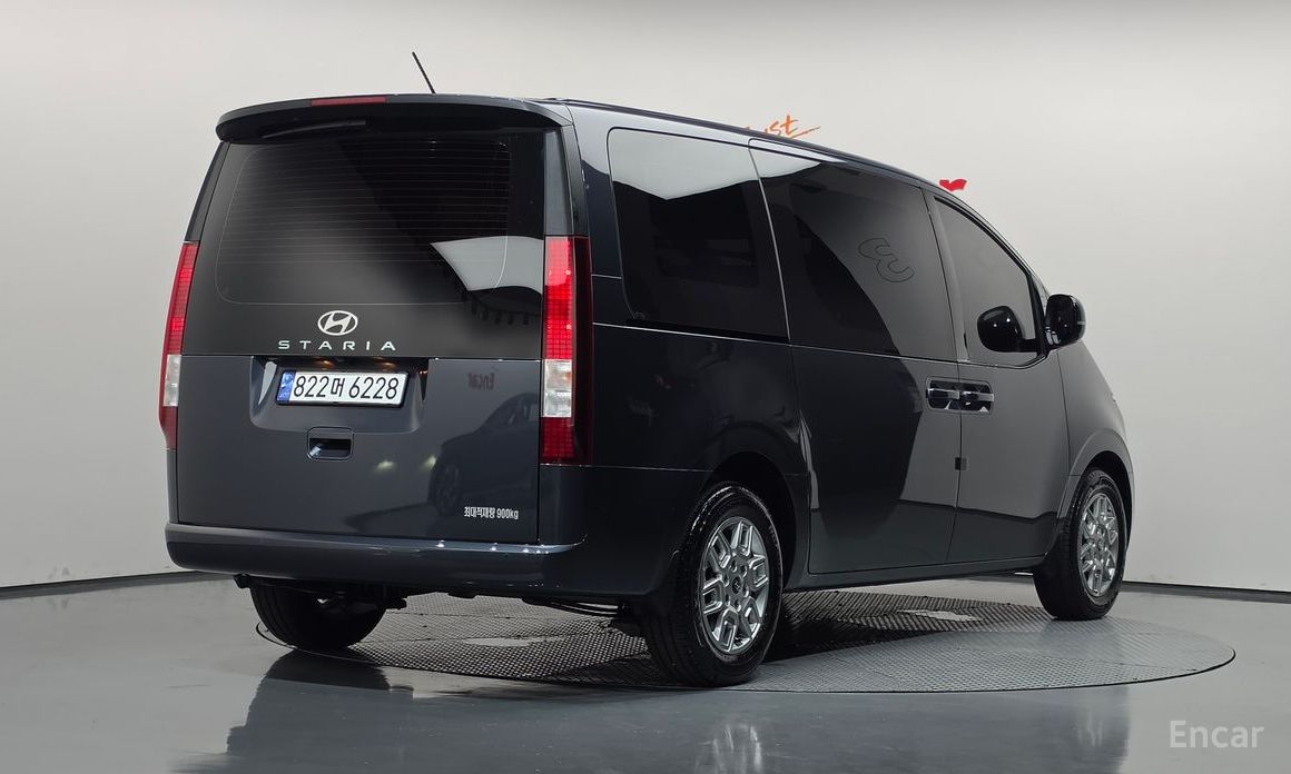 Hyundai Staria 2025