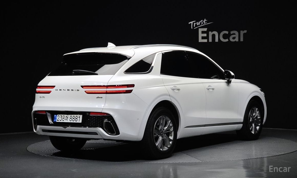 Genesis GV70 2023