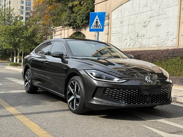 Volkswagen Lamando L