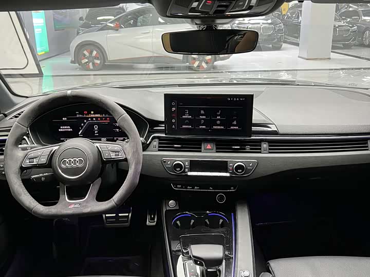 Audi A4L
