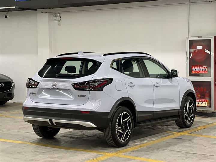 Nissan Qashqai Honor