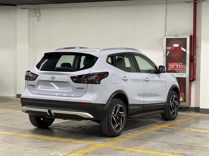 Nissan Qashqai Honor