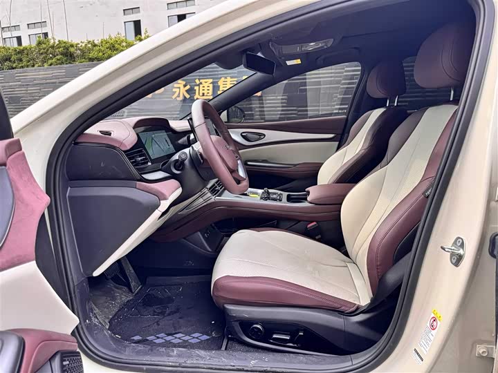 BYD Seal 07 DM-i Smart Drive