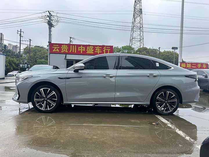 Chery Arrizo 8