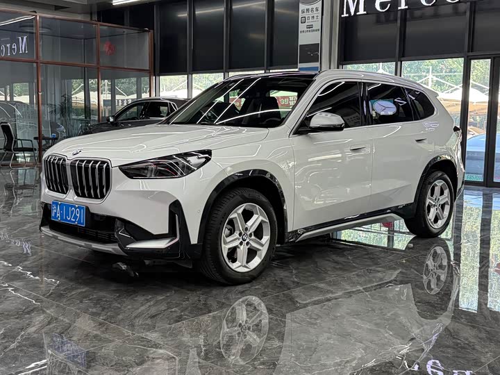 BMW X1 s Drive20Li X Design Package
