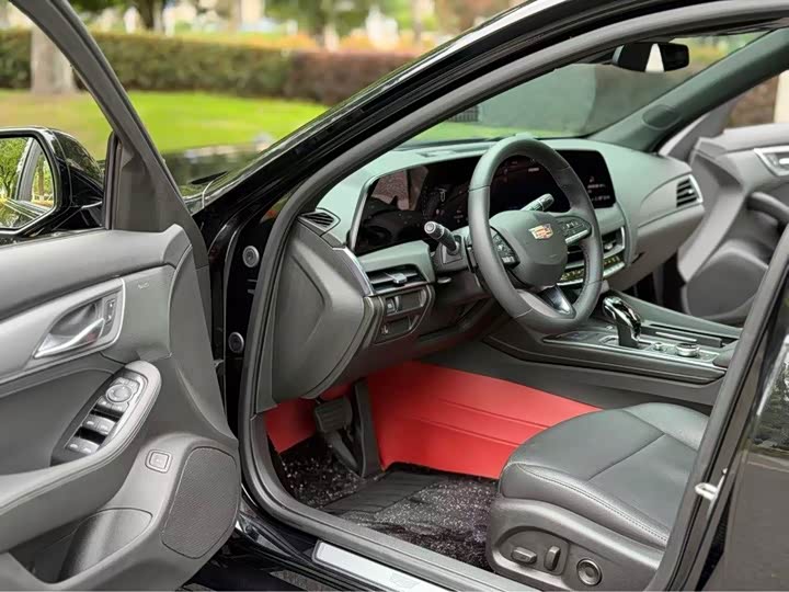 Cadillac CT5 28T Luxury Pro