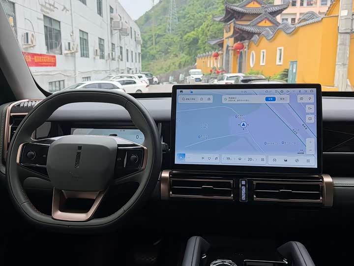 Chery i CAR 03 472 km