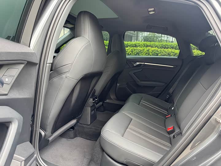Audi A3L Limousine 35 TFSI Sport