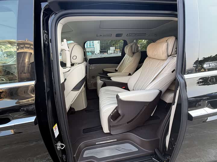 Denza D9 DM-i Smart Drive 1020