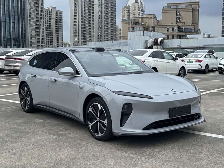 Nio ET5T