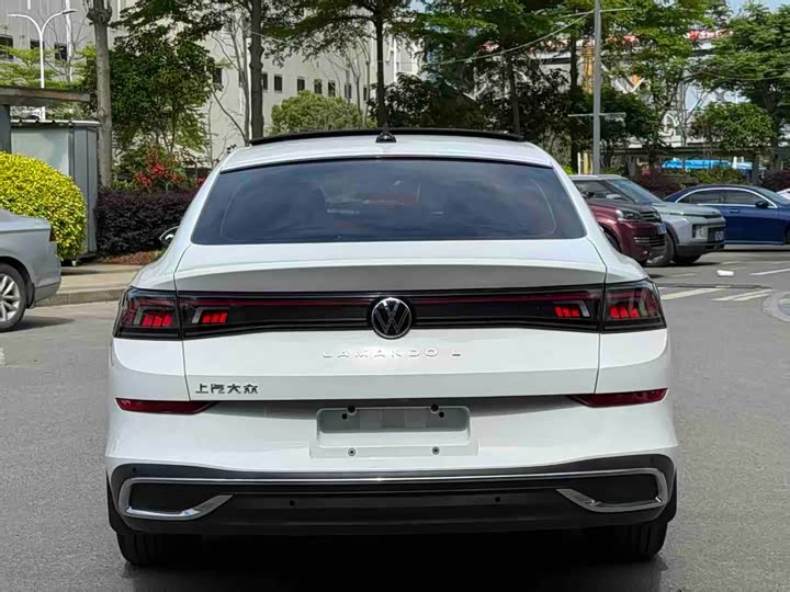 Volkswagen Lamando L