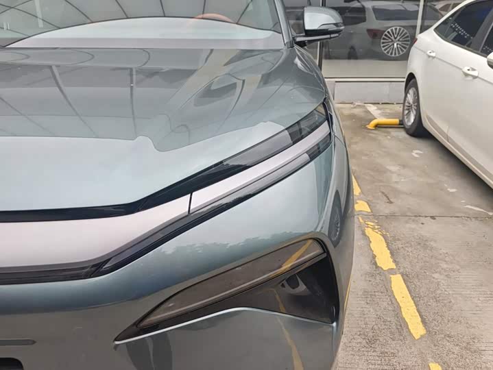 BYD Tang L DM 175 km Drone Player