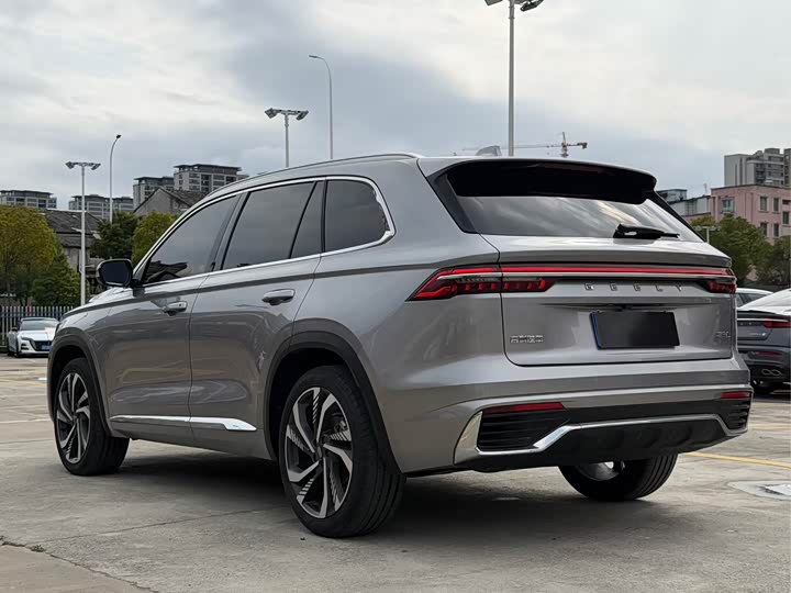 Geely Xingyue L