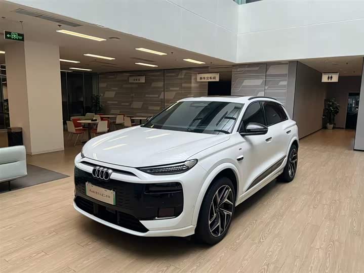 Audi Q6L e-tron Launch Navigation Edition