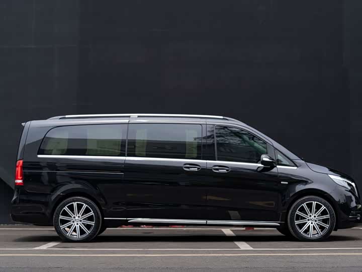 Mercedes-Benz V-Class V 260 L LWB Luxury
