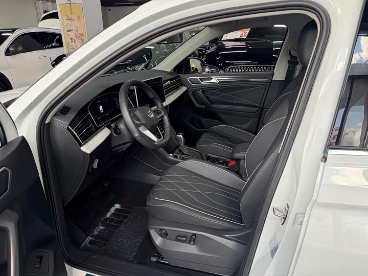 Volkswagen Tiguan L Chuzhong