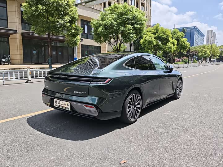 Geely Galaxy Xingyao 8 130 km EM-P Starship