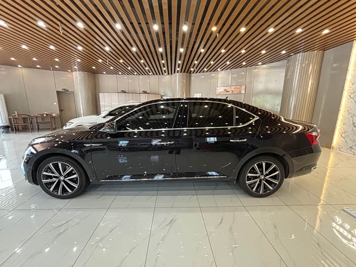 Volkswagen Skoda Superb TSI280 DSG Premium