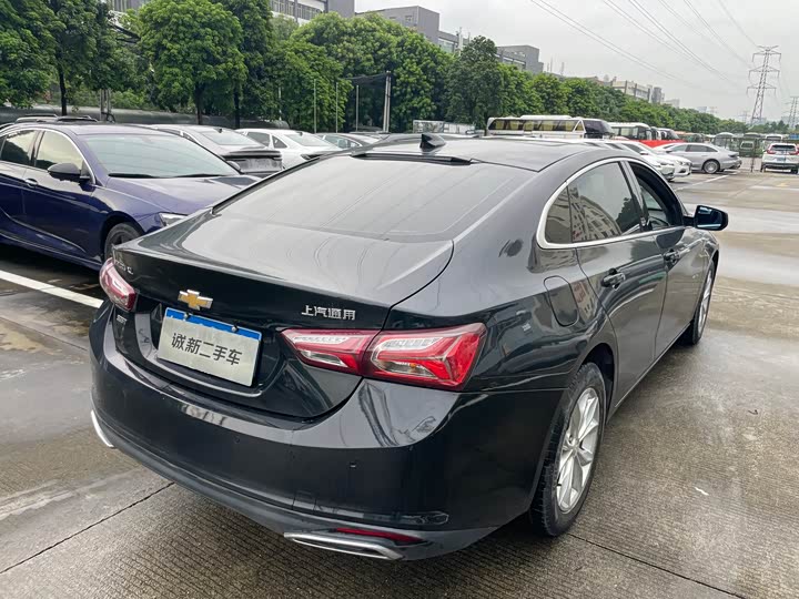 Chevrolet Malibu XL