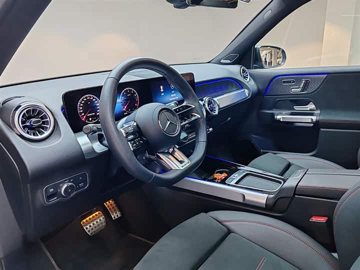 Mercedes-Benz AMG GLB 35 4MATIC