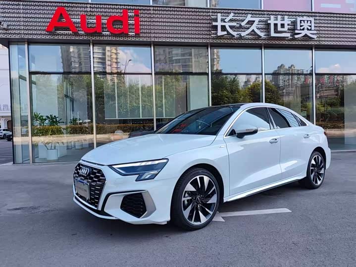 Audi A3L Limousine 35 TFSI Sport