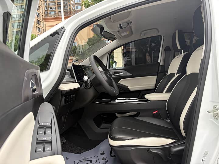 Geely Geometry E Firefly 301 km Xingguang