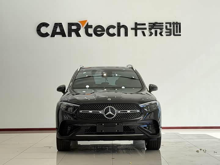 Mercedes-Benz GLC 300 L 4MATIC Luxury 5-Seater