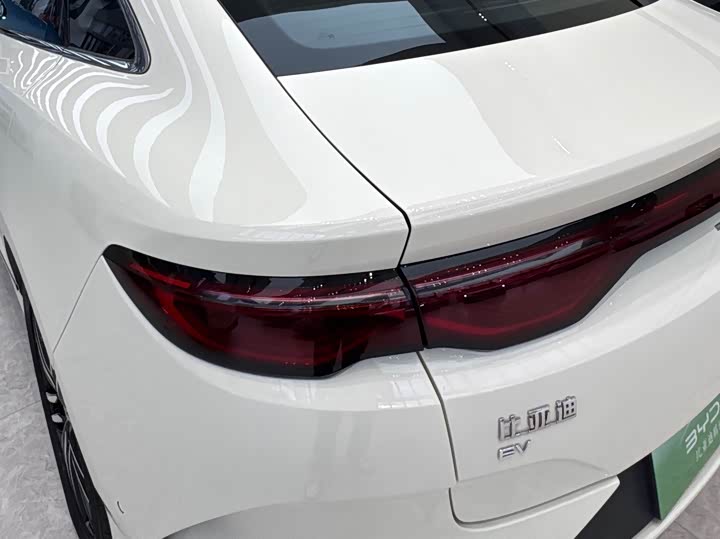 BYD Qin L