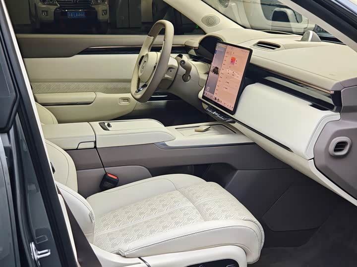 Zeekr 7X 75 kWh
