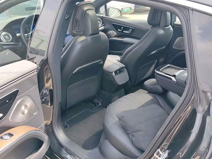 Mercedes-Benz EQS 450+ Pioneer