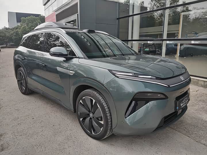 BYD Tang L DM 175 km Drone Player