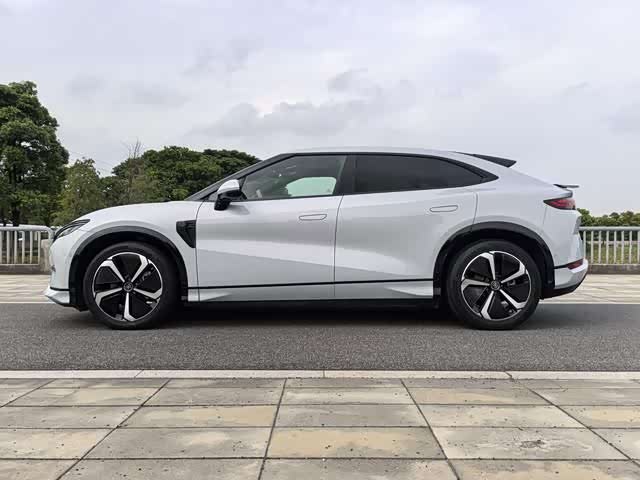 BYD Song L