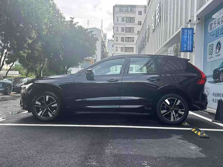Volvo XC60 B5