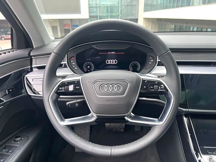 Audi A8L 45 TFSI quattro Luxury