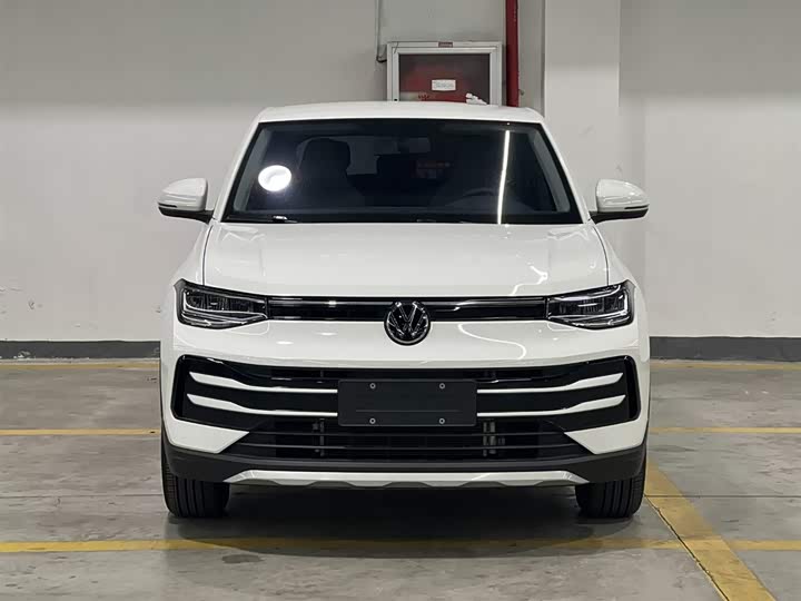Volkswagen Tharu New Sharp
