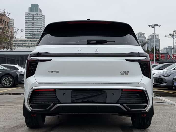 Hongqi HS3