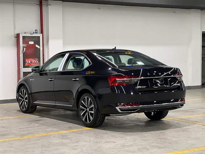 Volkswagen Skoda Superb TSI280 DSG Premium